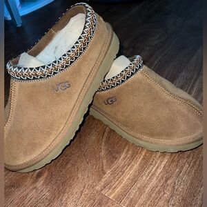 Ugg Tasman